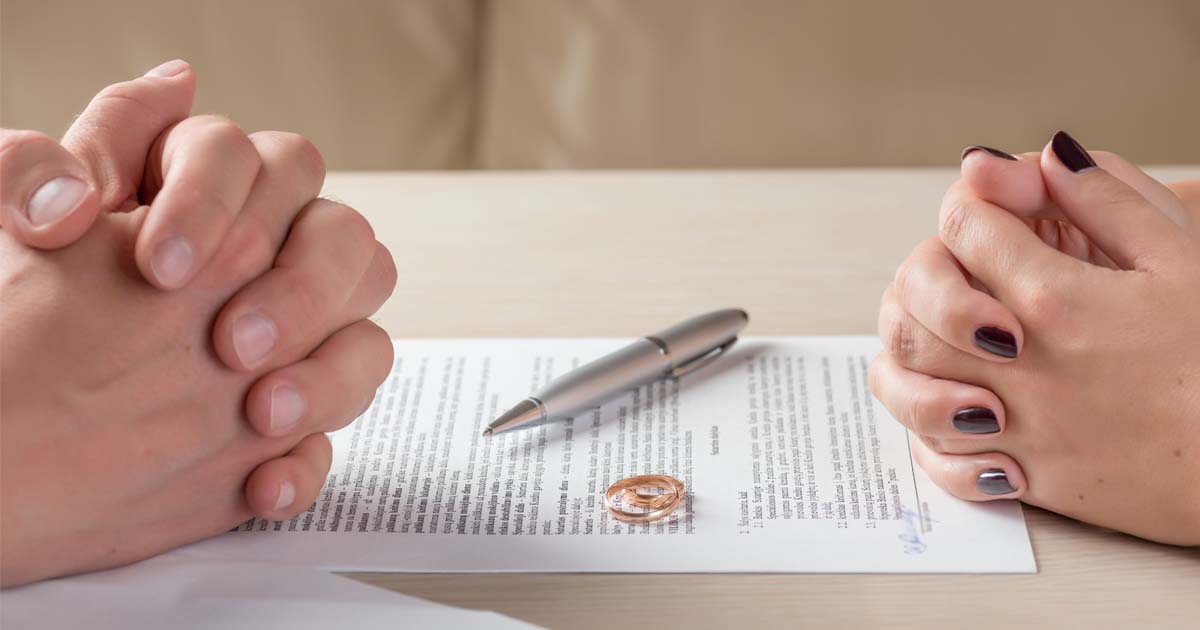Divorce and estate planning - meeting with lawyer